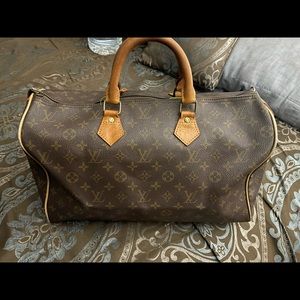 Vintage Louis Vuitton Speedy 35